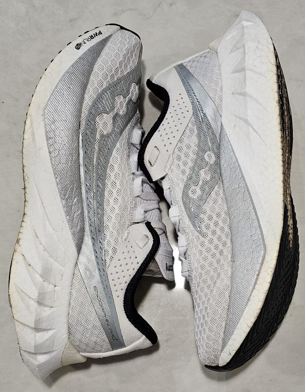 Saucony Endorphin Pro 4 Women's Size 7.5 White Silver Carbon Plate S10939-201